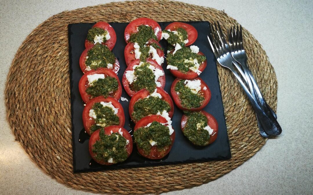 Ensalada de Tomate al Pesto